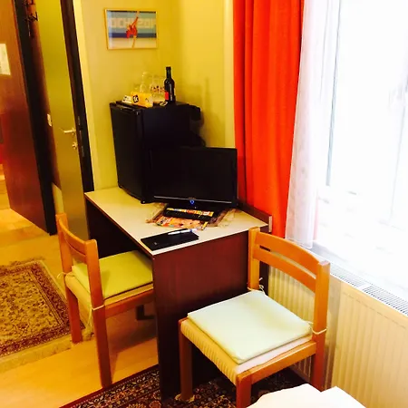 Pension Hotel Mariahilf-2